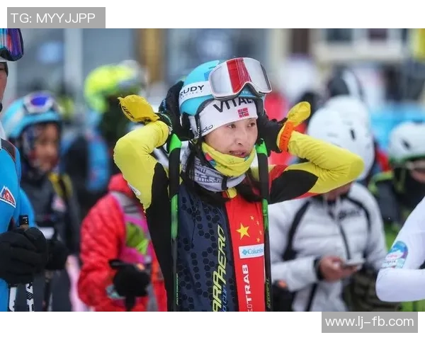 全国滑雪爬山挑战赛在崇礼举办